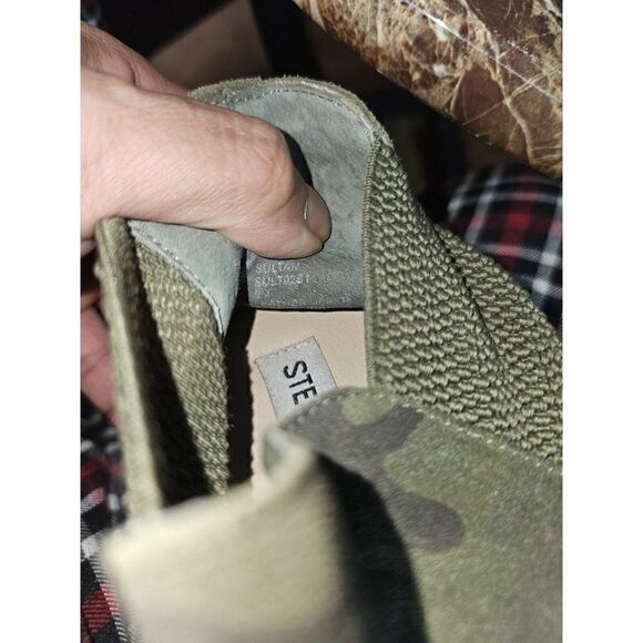 Steve Madden Women's Fashion Hidden Wedges Camouflage Slip-on Green Shoe Size... - Picture 11 of 12